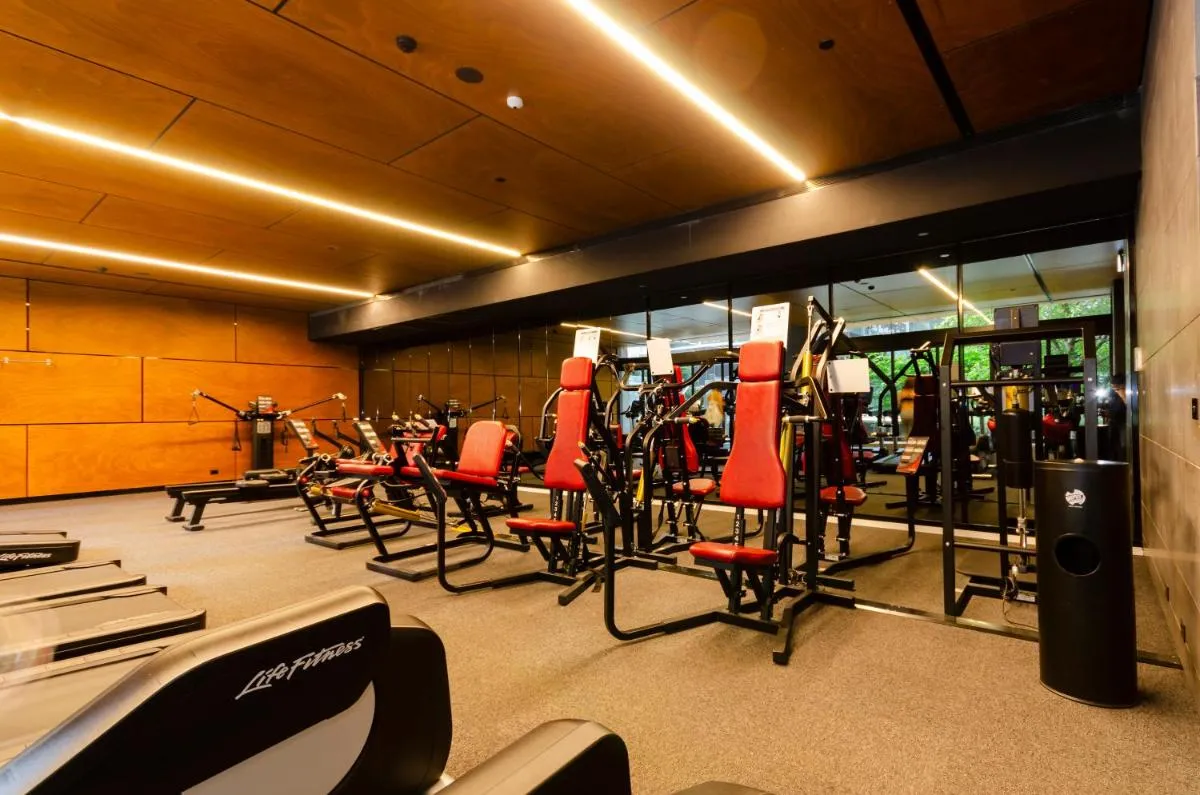 Image 5 of 2BR CBD pad, city views, free parking, pool, gym
