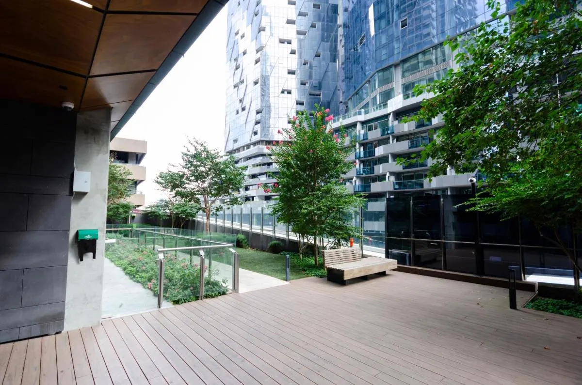 Image 6 of 2BR CBD pad, city views, free parking, pool, gym