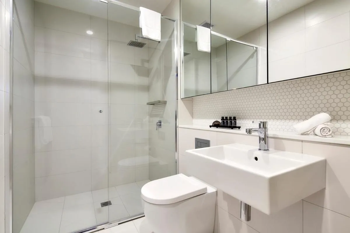 Image 3 of 381 Cremorne