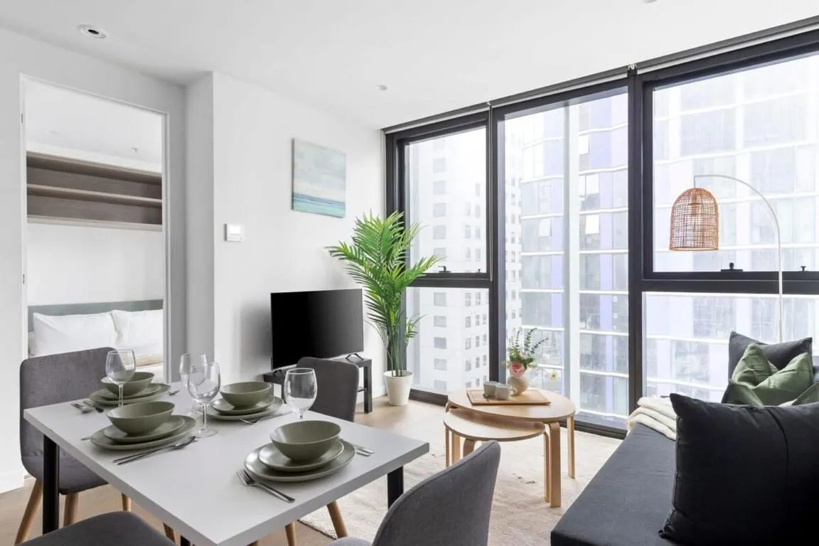Image of A 2BR Apt Near Melbourne Central & QV Market