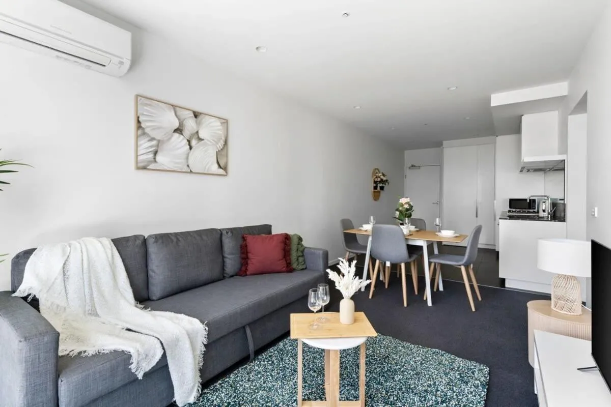 Image 6 of A 2BR Apt Near Shrine of Remembrance FREE Parking
