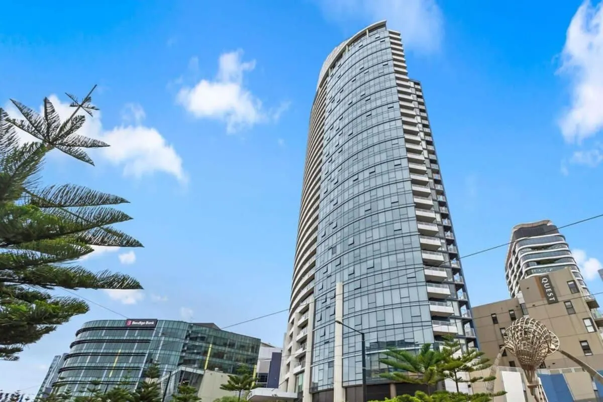 Image 5 of A 2BR Apt with Amazing Harbor Views FREE Parking