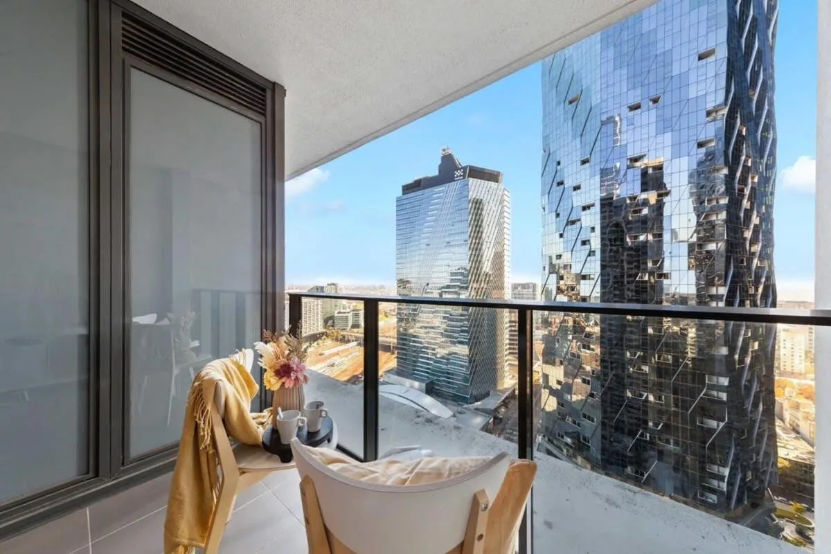 Image 6 of A 2BR Apt with City Views Next to Southern Cross