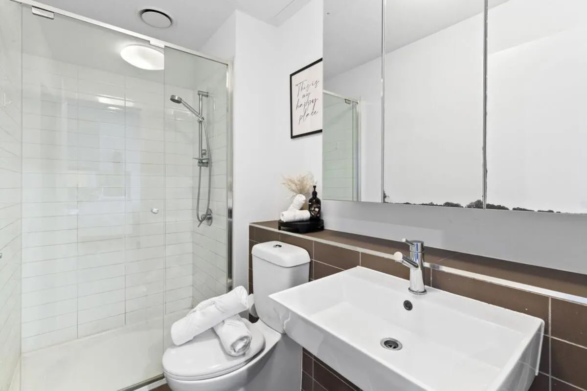 Image 2 of A 2BR Apt with City Views Next to Southern Cross