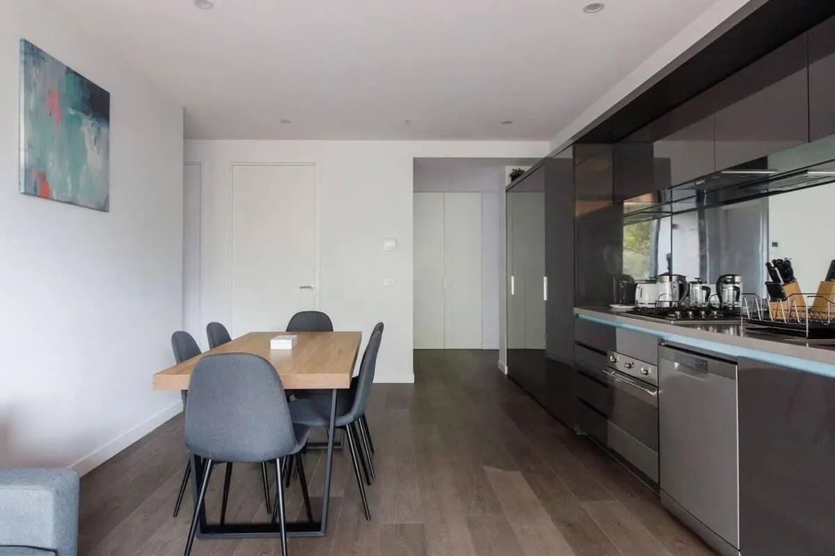 Image 4 of A 3BR Apt Next to Melbourne Zoo FREE Parking