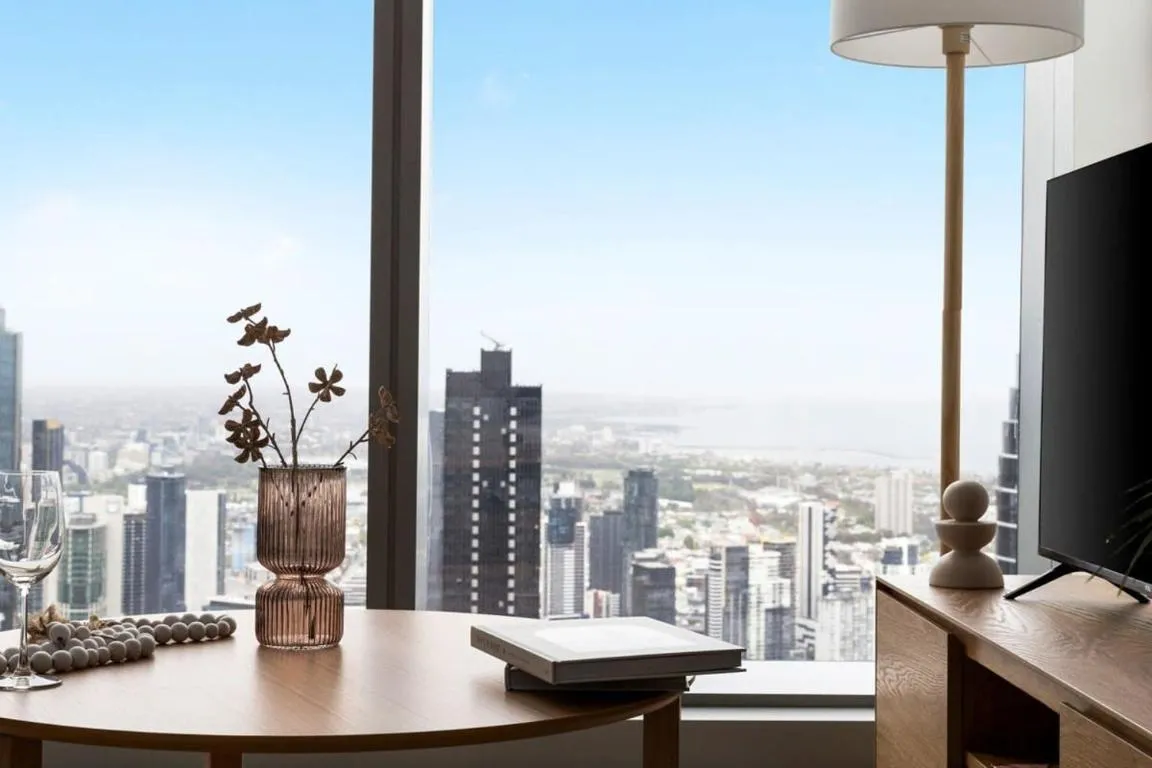 Image of A Chic 2BR Apt with Panoramic Views FREE Parking