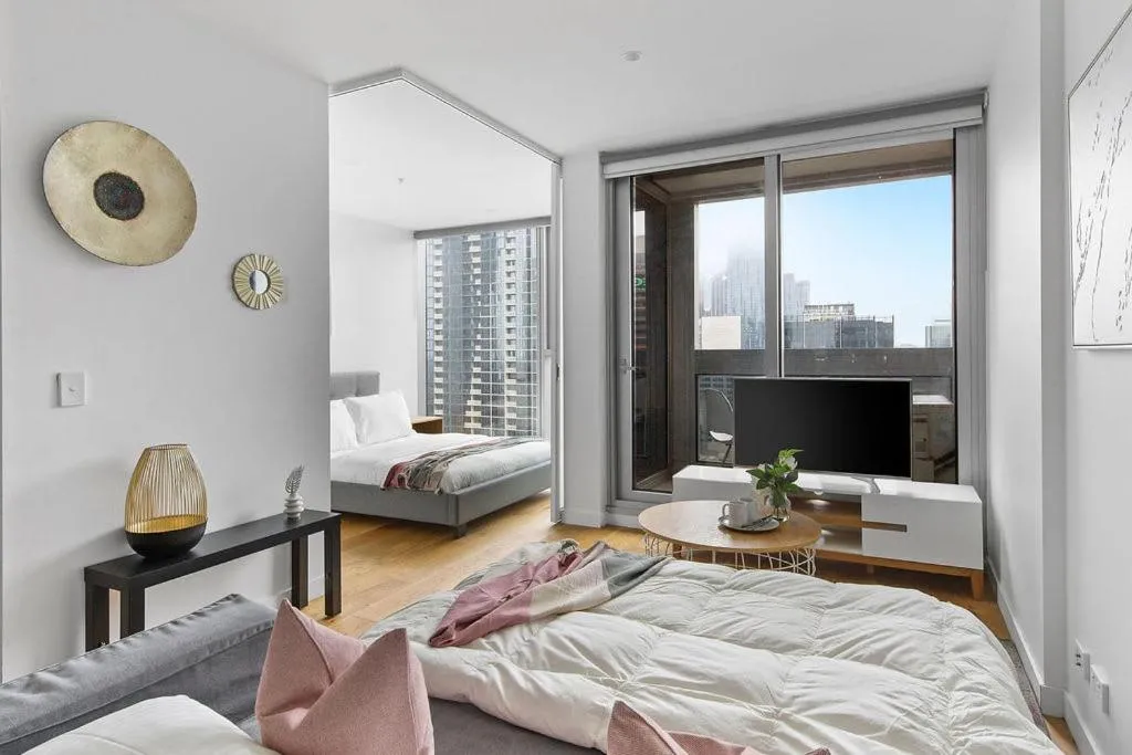Image 5 of A Chic & Lovely 2BR Apt CBD with City Views
