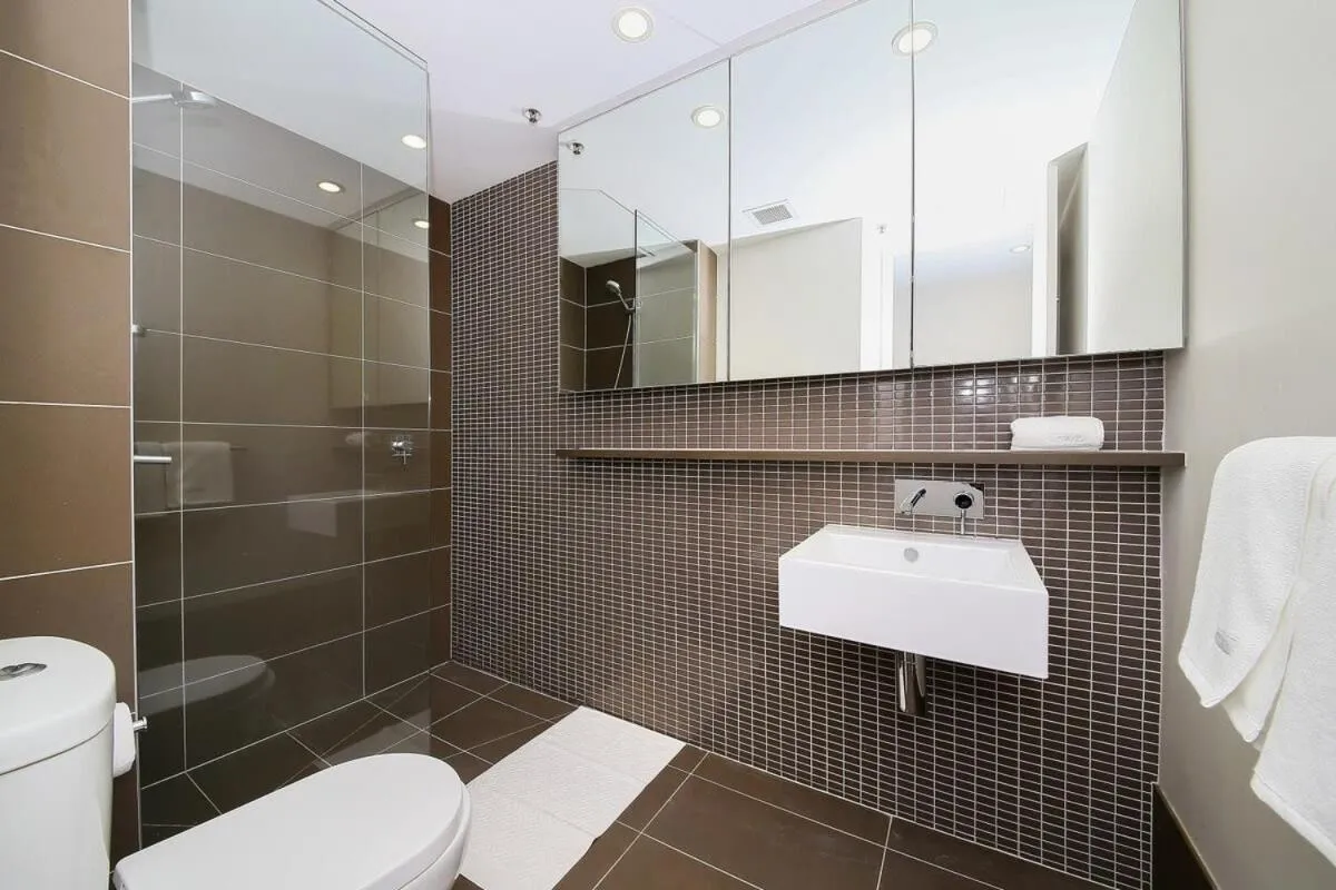 Image 2 of A Comfy Albert Park Apt Next to Grand Prix Circuit