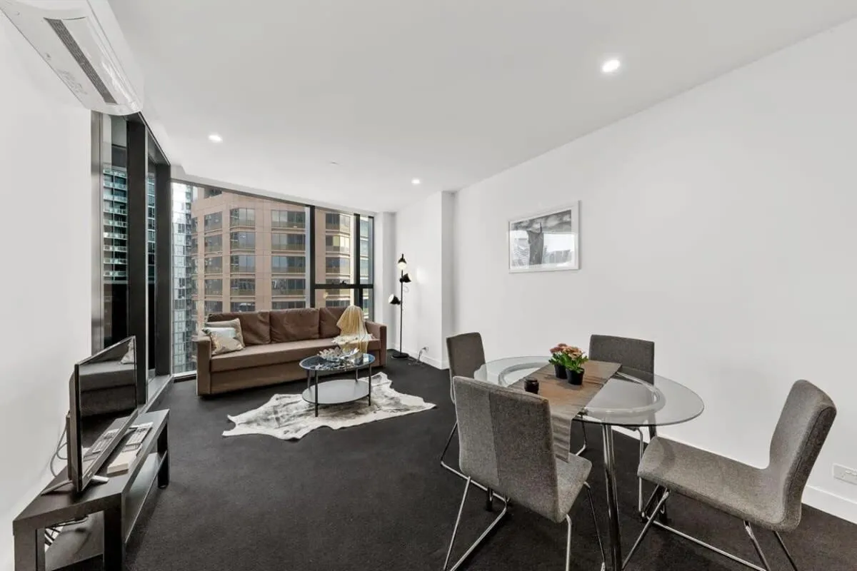 Image 3 of A Comfy Apt Only a 5-min Walk to Victoria Market