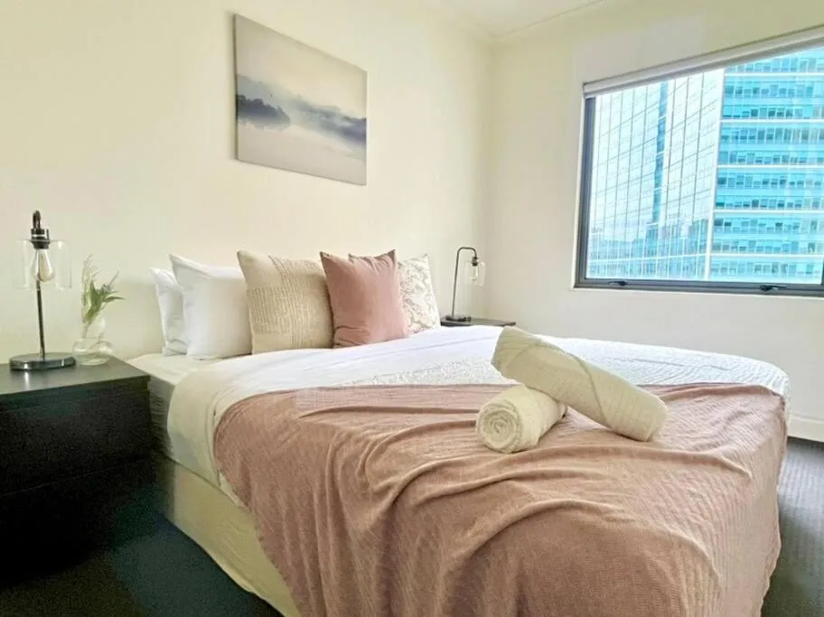 Image of A Cozy 2B2B Apt Next To Carlton Garden W/ Parking