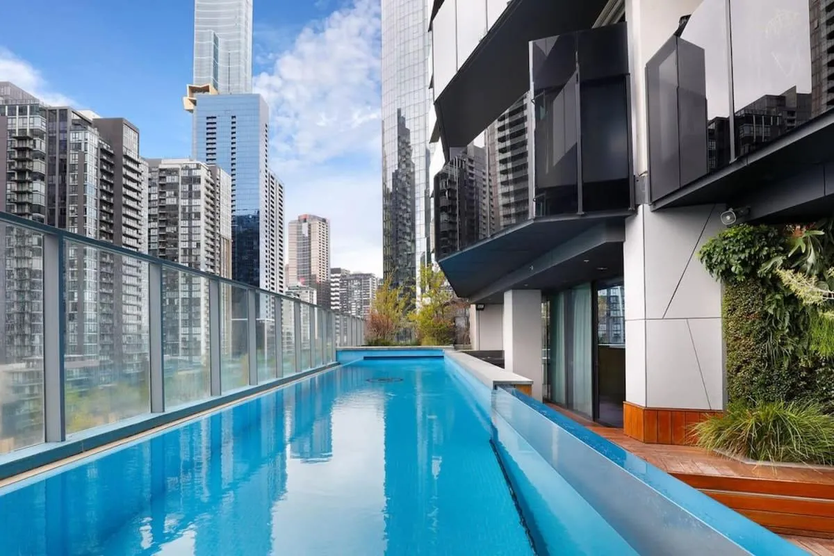 Image 3 of A Cozy Apt with City Views Near Crown Casino
