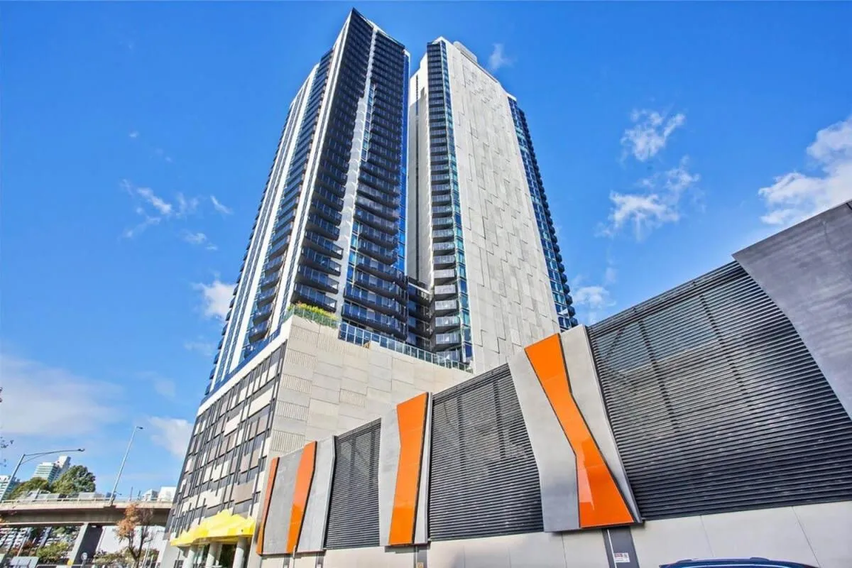 Image 6 of A Cozy Apt with City Views Near Crown Casino