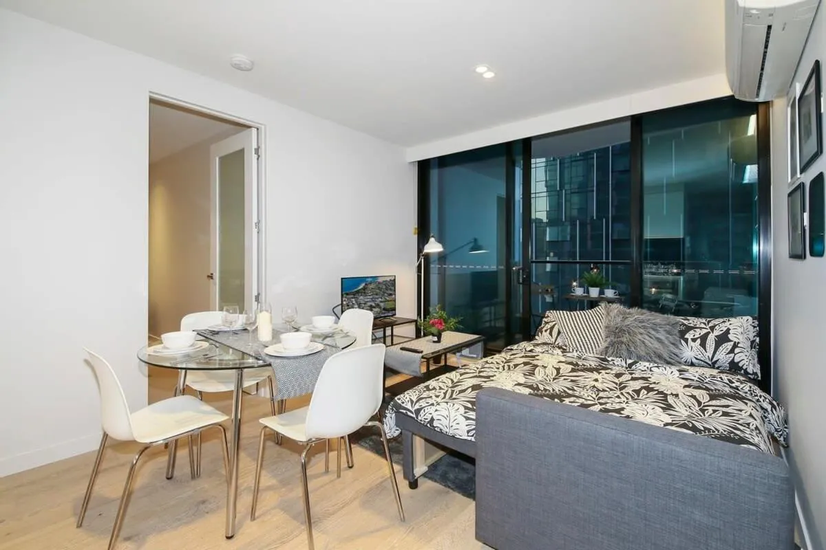 Image 3 of A Cozy & Stylish 2BR Suite in Melbourne CBD
