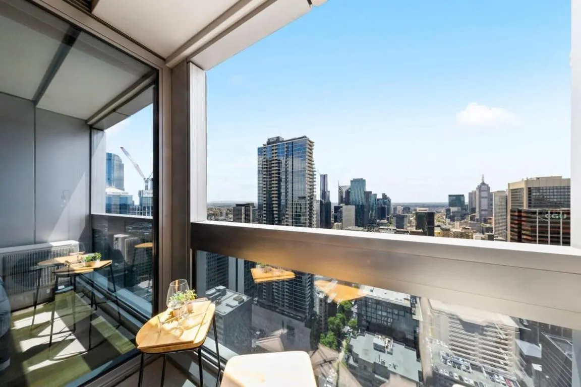 Image of A Lovely 2BR Apt Near Southern Cross City Views