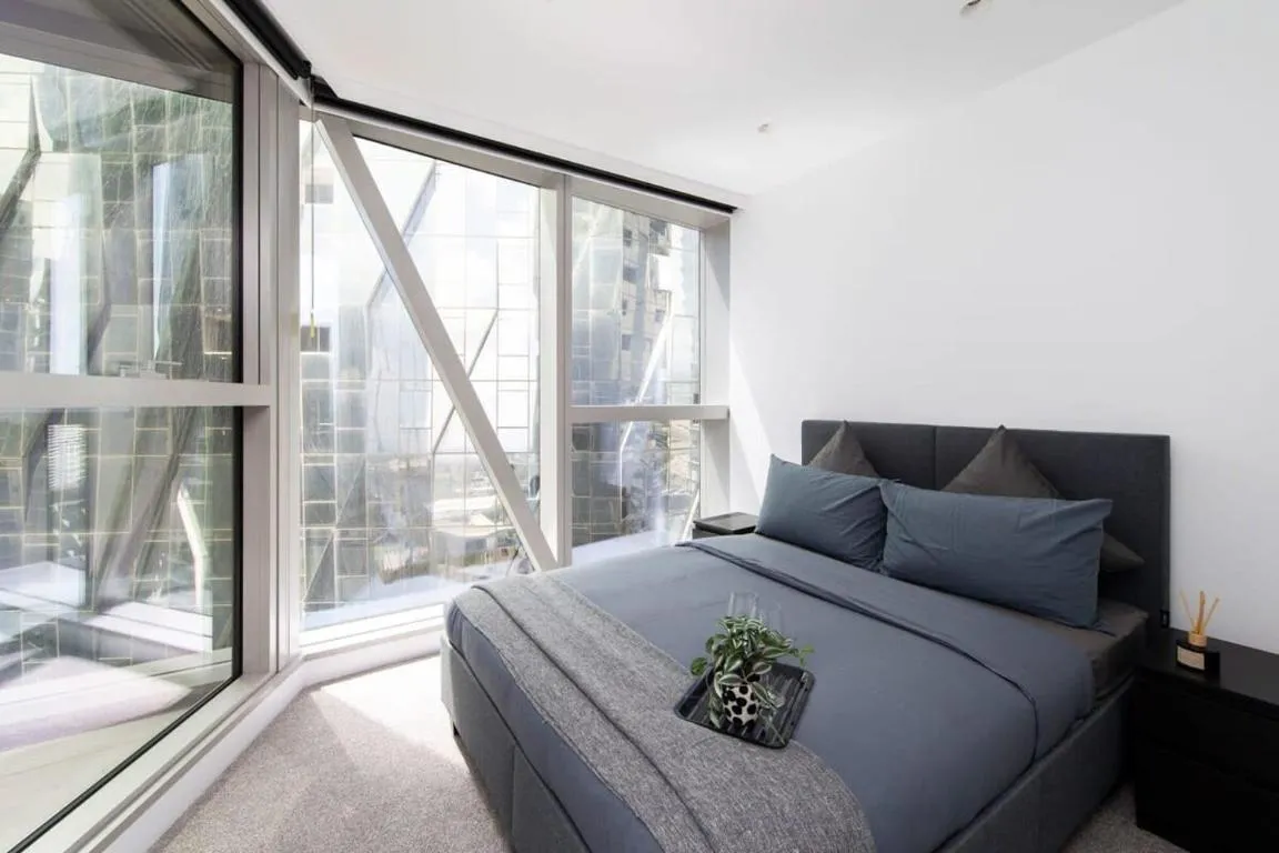 Image of A Spacious & Lux Apt for 5 Next to Southern Cross