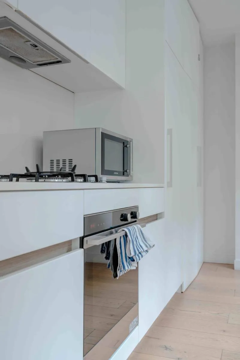 Image 3 of Absolute Collins Apartments