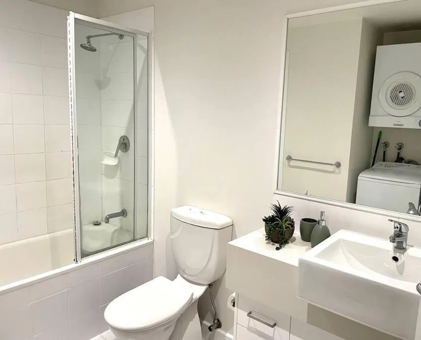 Image 2 of Astral Apartments – Perfectly located 2 bedroom apartment in St Kilda