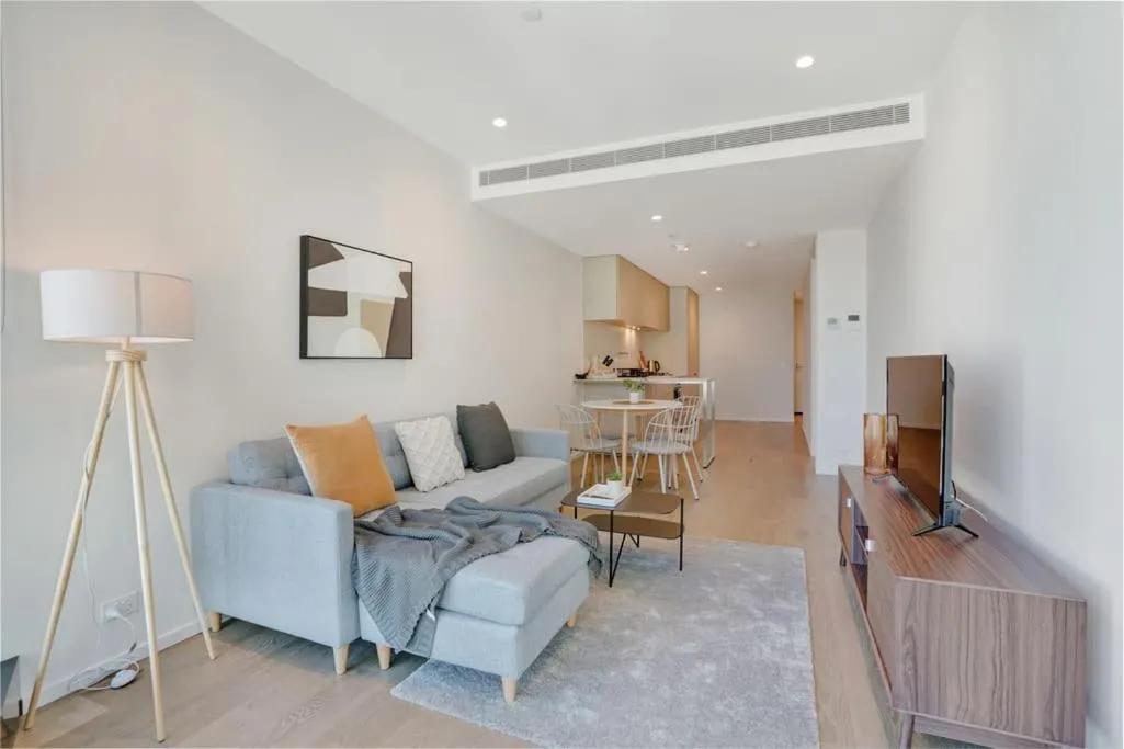 Image 4 of Australia 108 – Prestigious Southbank Level 14 Apt