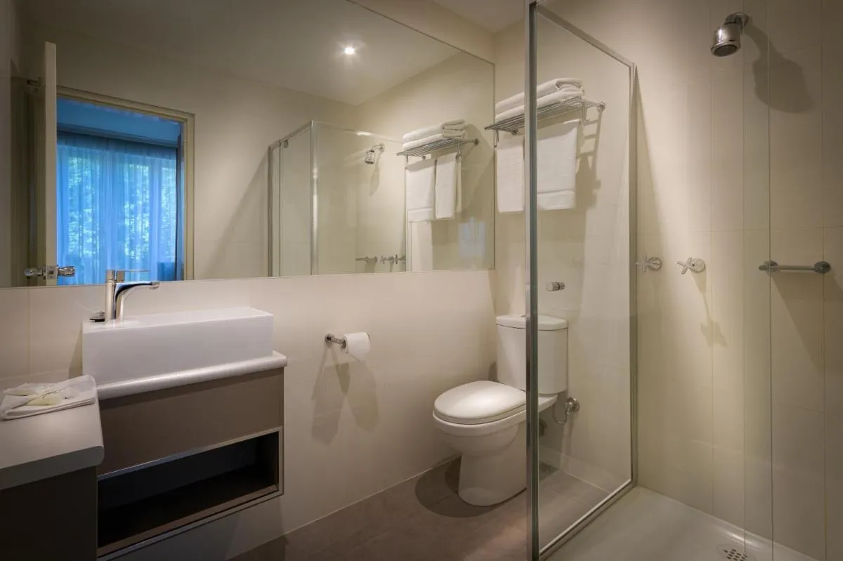 Image 2 of BEST WESTERN PLUS Travel Inn