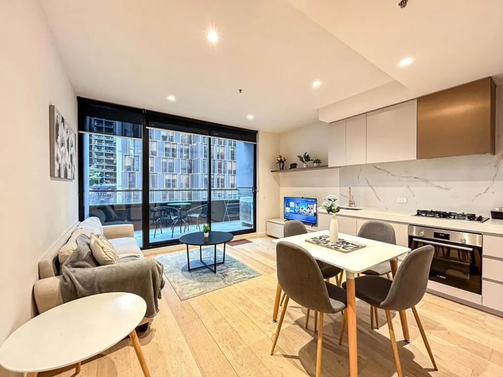 Image of Beautiful City View 2br1ba In Melbourne Cbdwifi