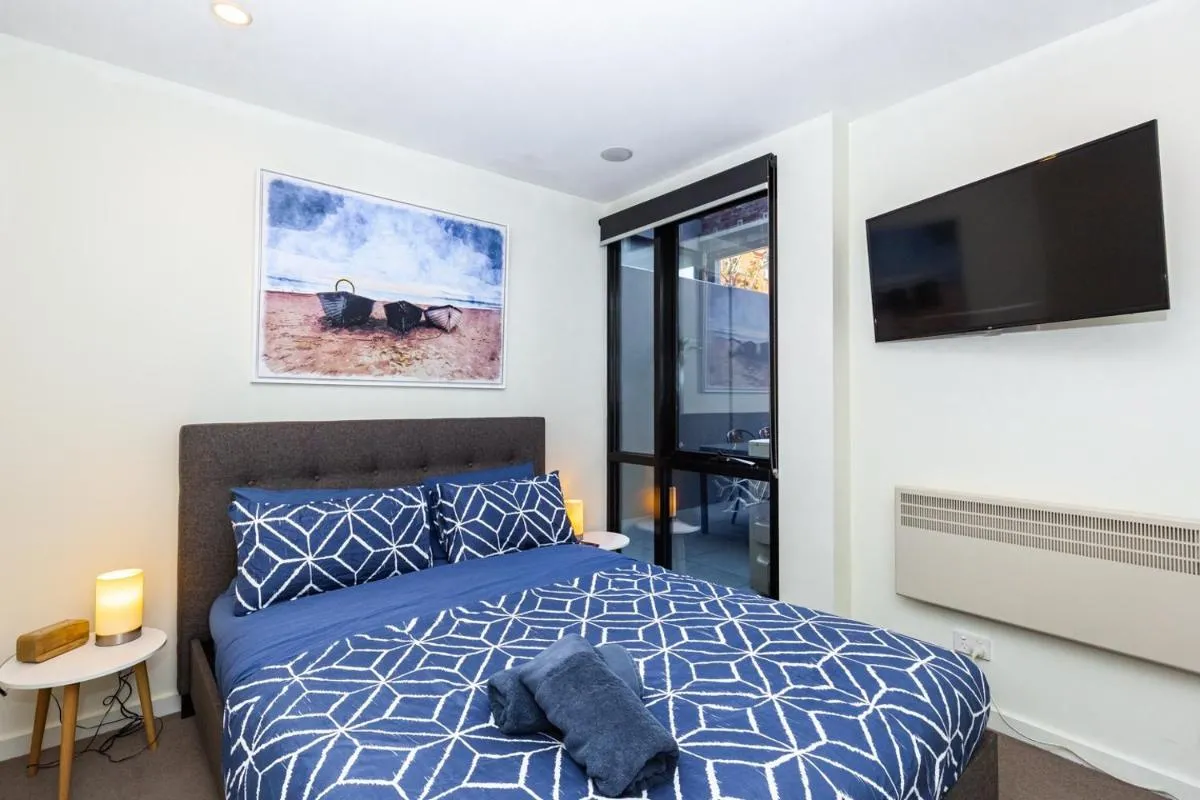 Image 6 of Bond Quarter Loft