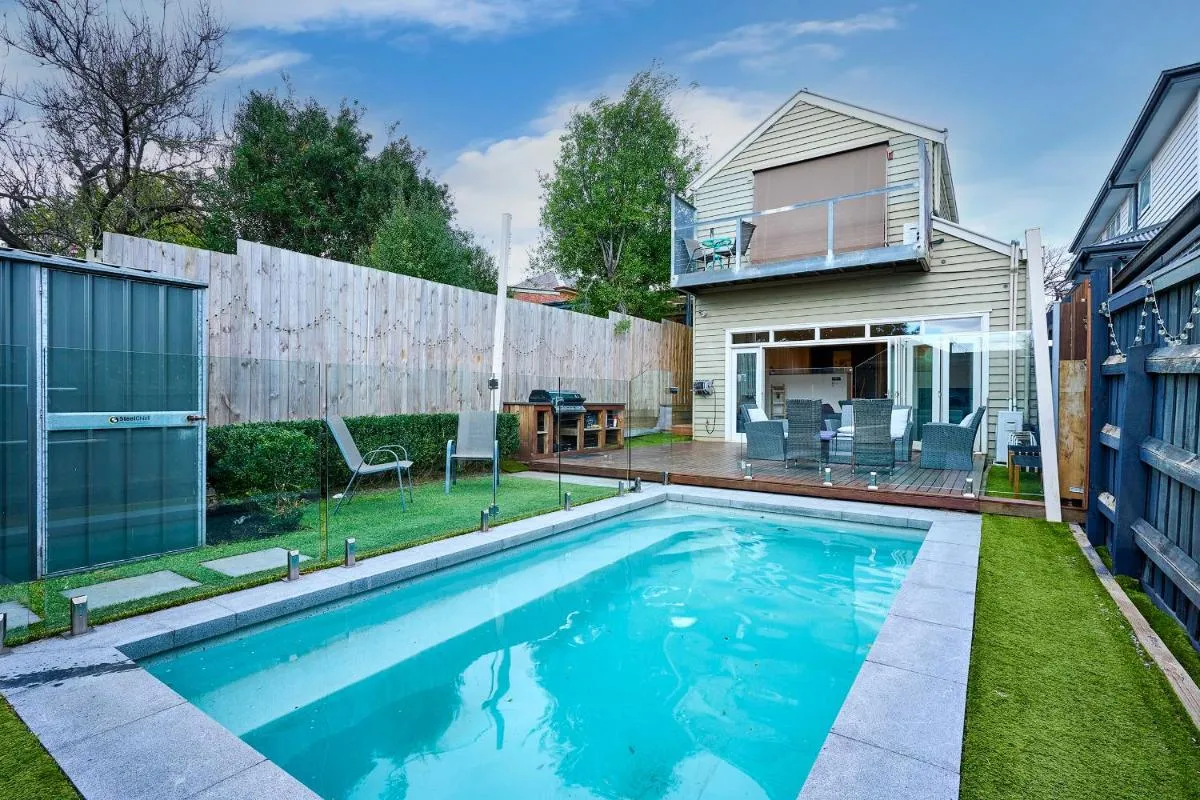 Image 3 of Bowen Street Family Retreat with Pool