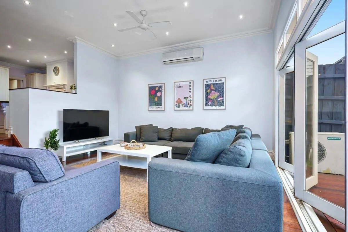 Image 5 of Bowen Street Family Retreat with Pool