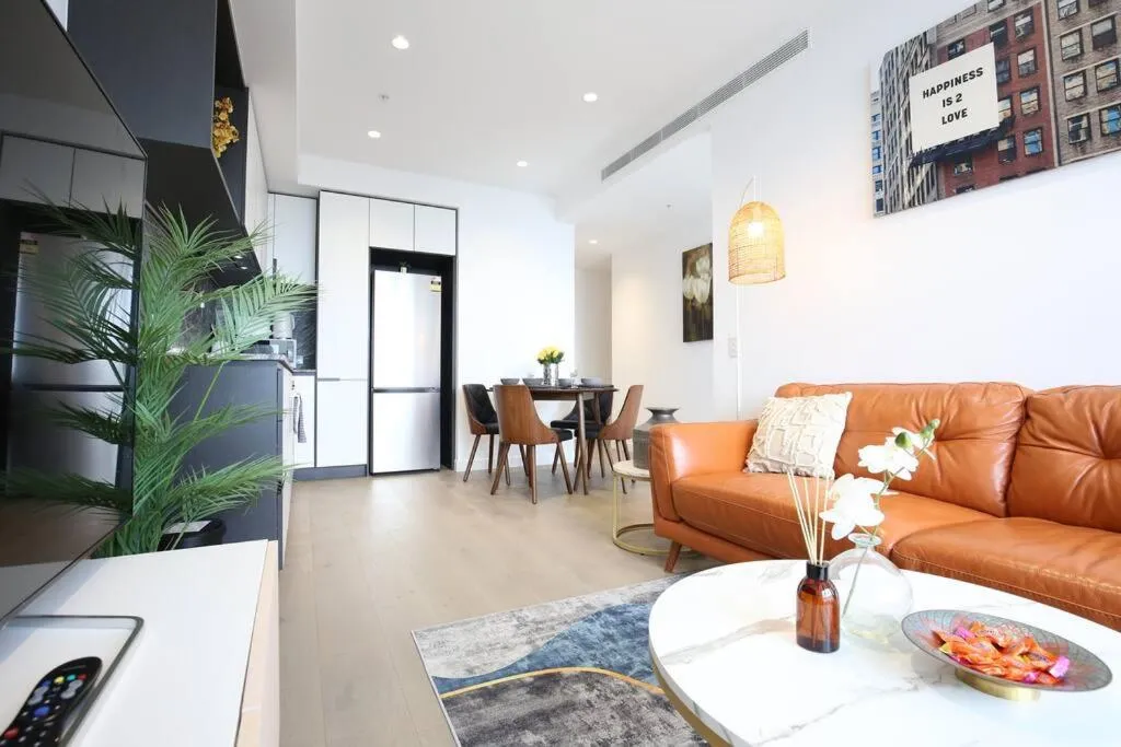 Image 5 of Brand New 2BR Apt at Mel CBD