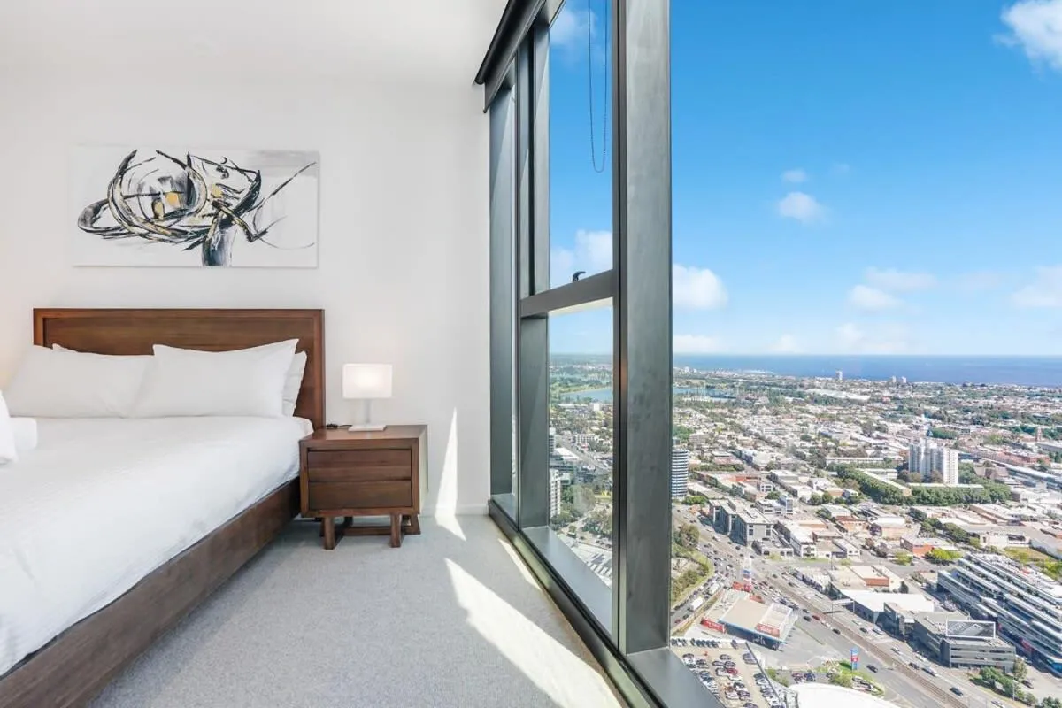 Image 1 of Breathtaking Views 49th floor – Melbourne Square