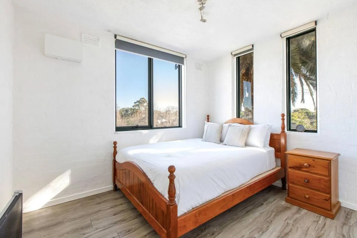 Image 1 of Bridport Rest – A Relaxed Albert Park Abode