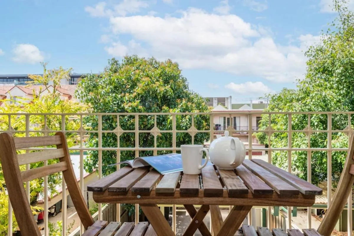 Image 1 of Brunswick 3bdrm townhouse, with parking by Custom Bnb Hosting