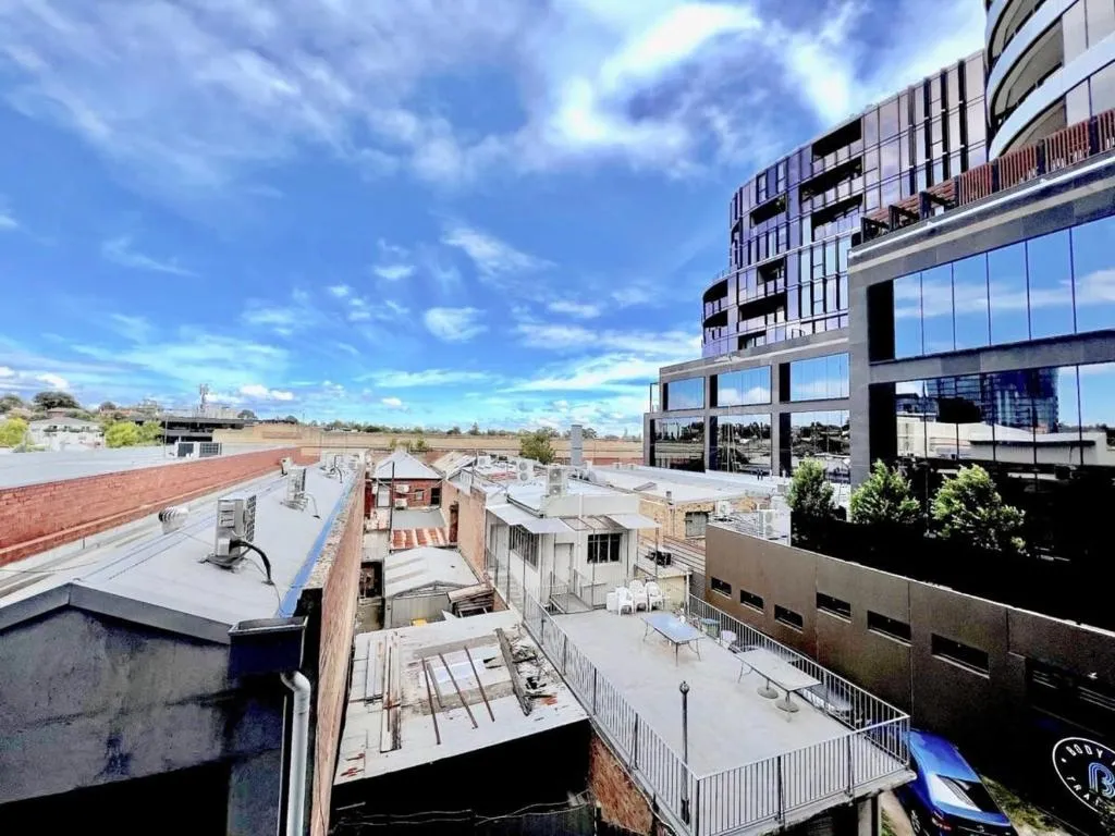 Image of Camberwell Village ONE APT Smart TV