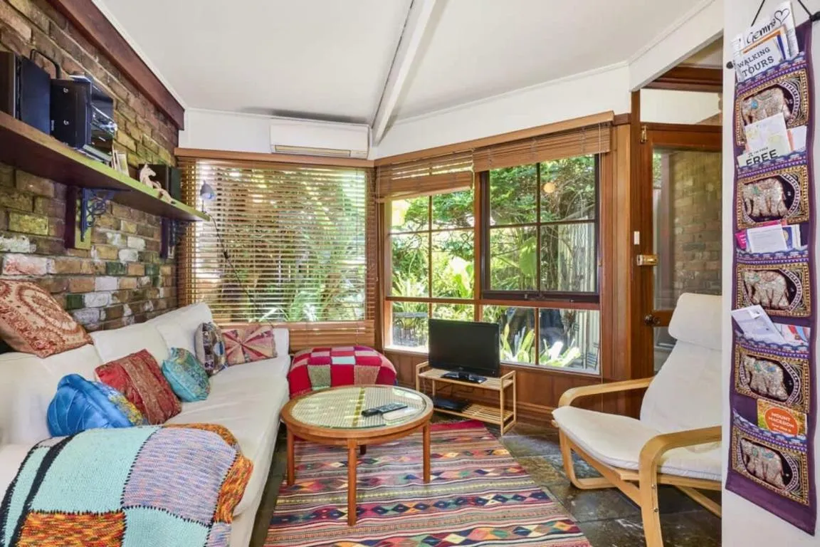 Image of Carlton Heritage Home – Explore Melbourne’s Heart