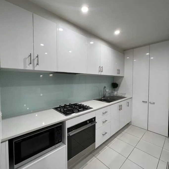 Image 6 of Carlton Stunning View Apartment with Free Parking -2