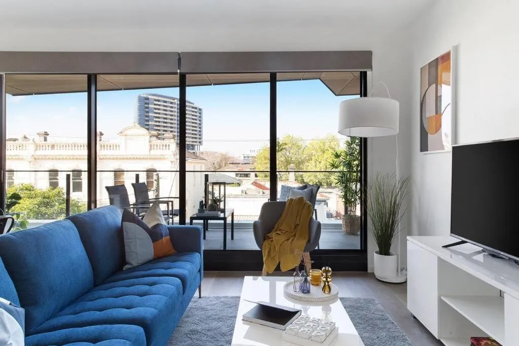Image 4 of Caulfield Elegance: Chic Abode