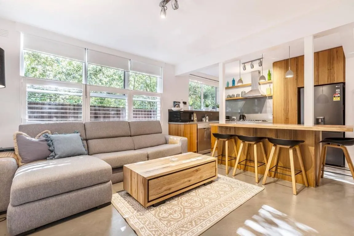 Image of ‘Cedar Loft’ Contemporary Comfort in Leafy St Kilda