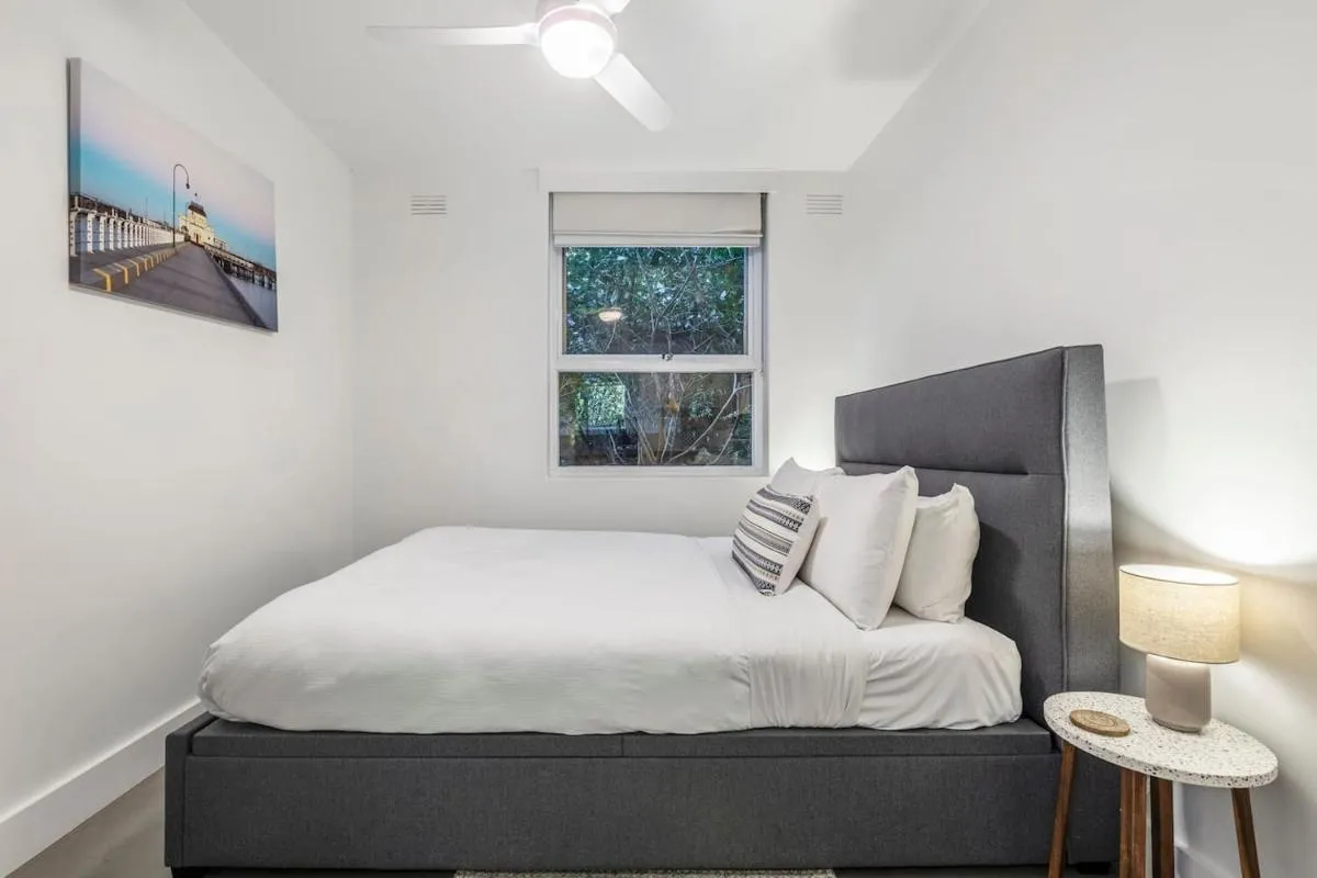 Image 1 of ‘Cedar Loft’ Contemporary Comfort in Leafy St Kilda
