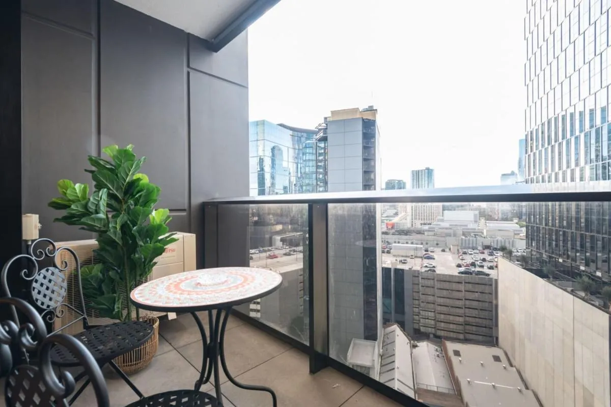 Image 1 of Central 2 Bedroom Apartment in Southbank