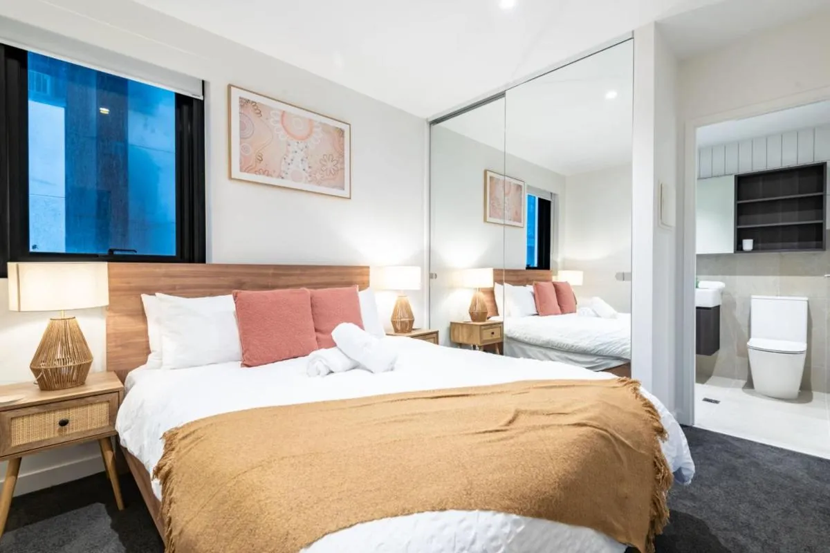 Image 3 of Central 2 Bedroom Apartment in Southbank