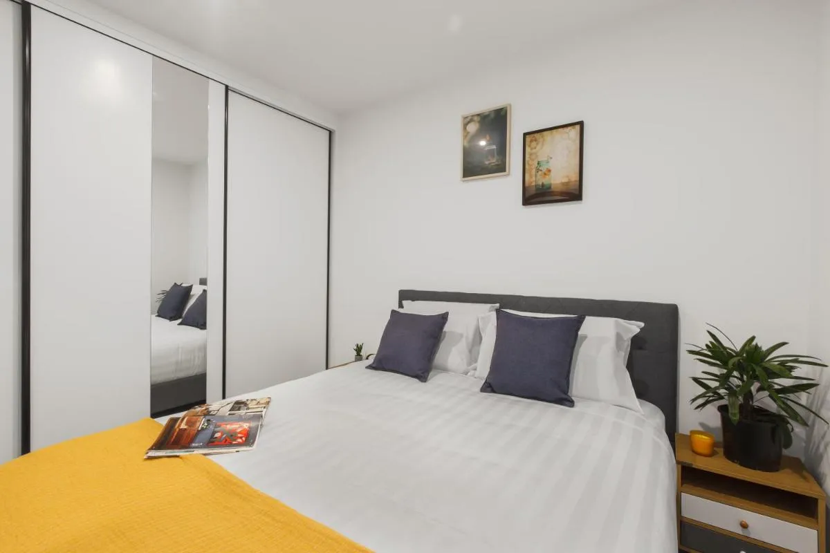 Image 1 of Central Simplicity – Modern Inner-city Living
