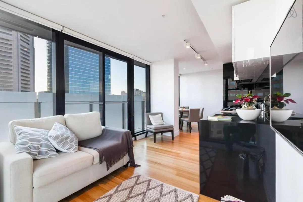 Image 3 of Central Sky High Living on Little Collins