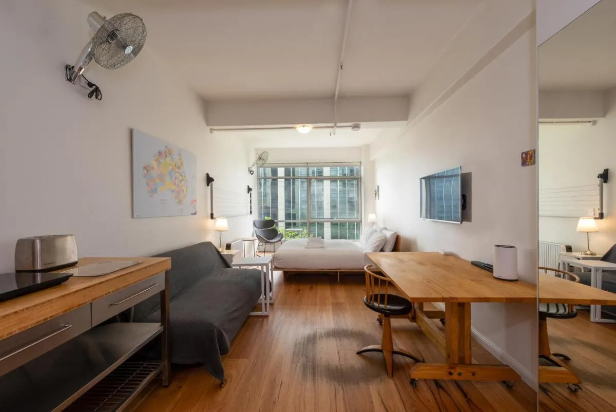 Image 6 of Central Studio in the Heart of Melbourne CBD!