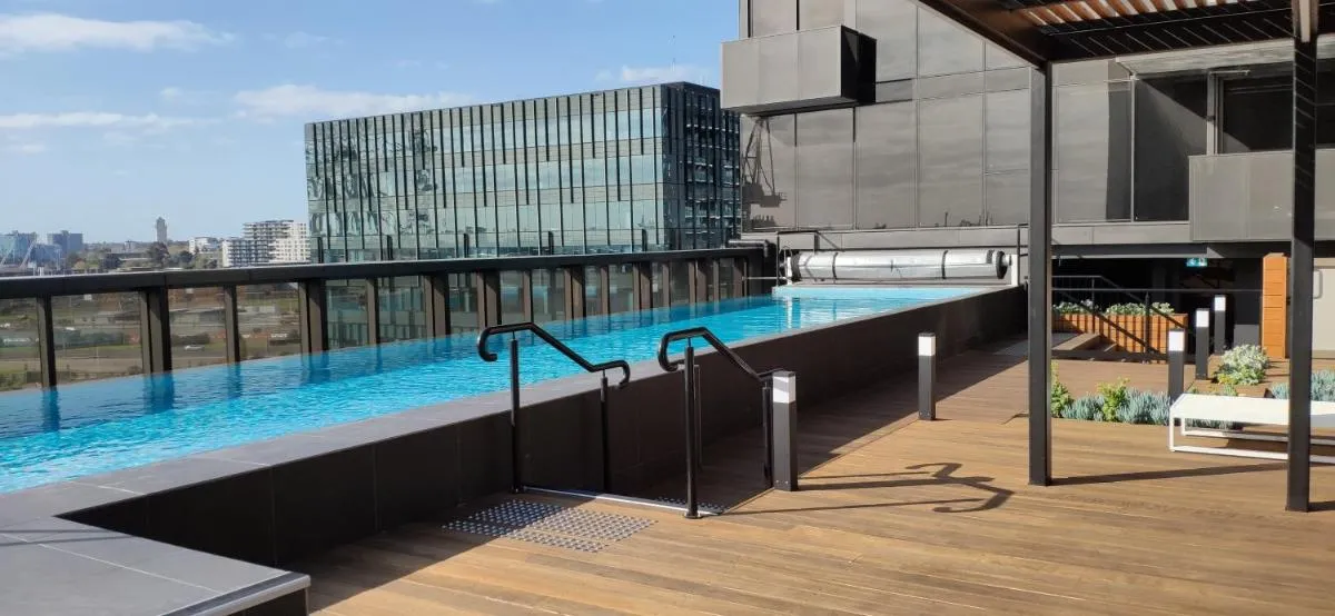 Image 1 of Centrally Located Modern Loft w Free Parking, Infinity Pool, Workspace