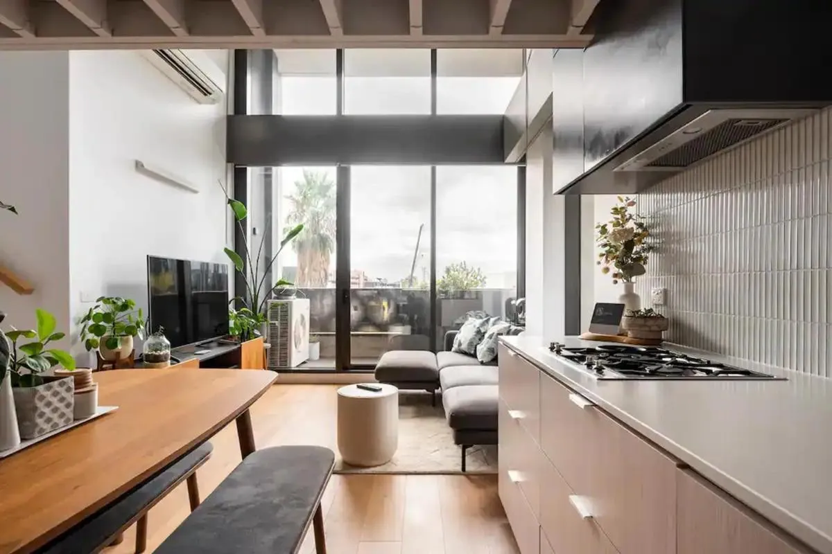 Image 2 of Centrally Located Modern Loft w Free Parking, Infinity Pool, Workspace