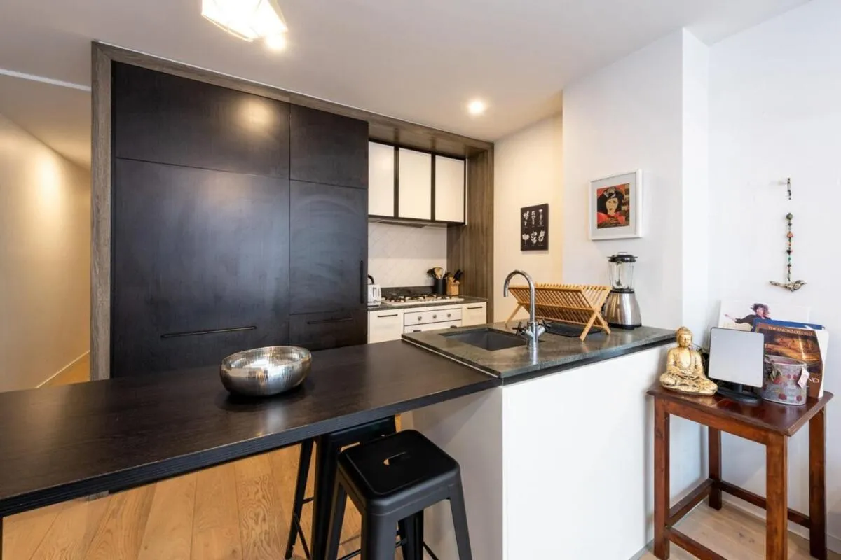 Image 6 of Charming 1-BR Apt wPool & Gym -15 mins from City!
