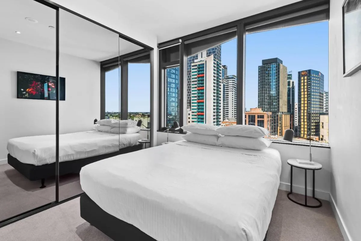 Image 1 of Chic 2 Bed 2 Bath in the Heart of CBD Gym & Pool