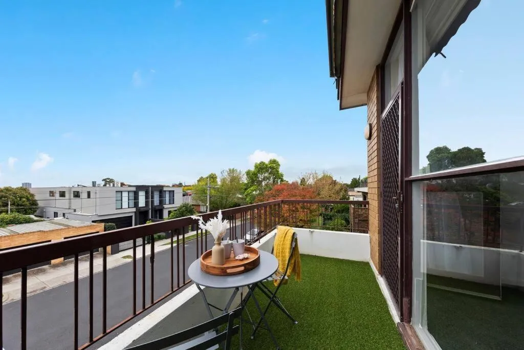 Image 5 of Chic Caulfield North Retreat