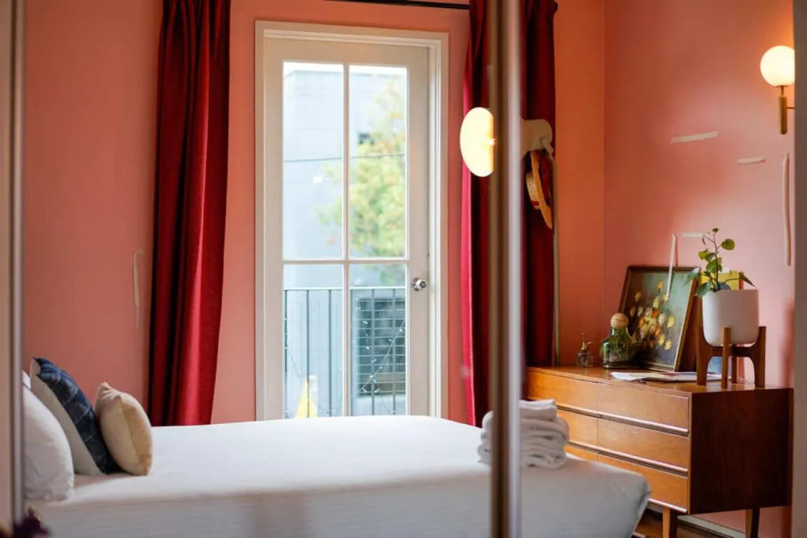 Image of Chic Central Quiet Apt with Free Parking