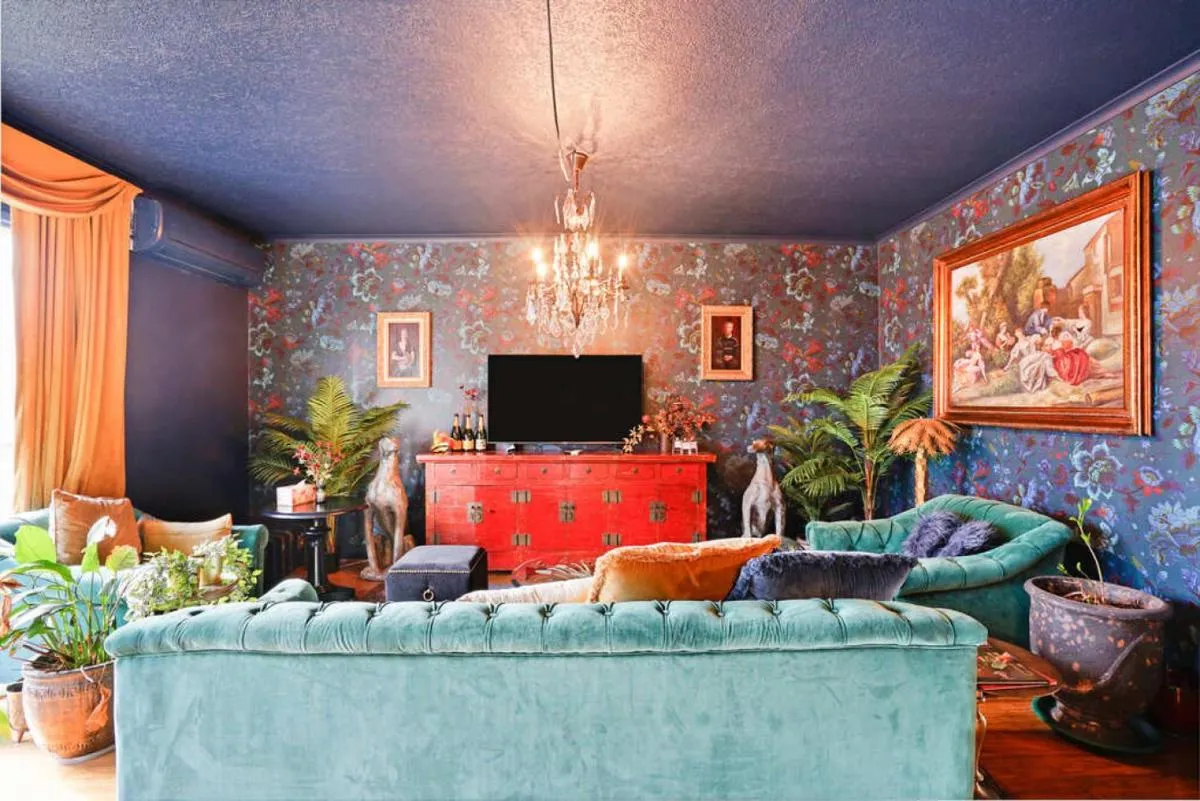 Image 4 of Chic Central Quiet Apt with Free Parking