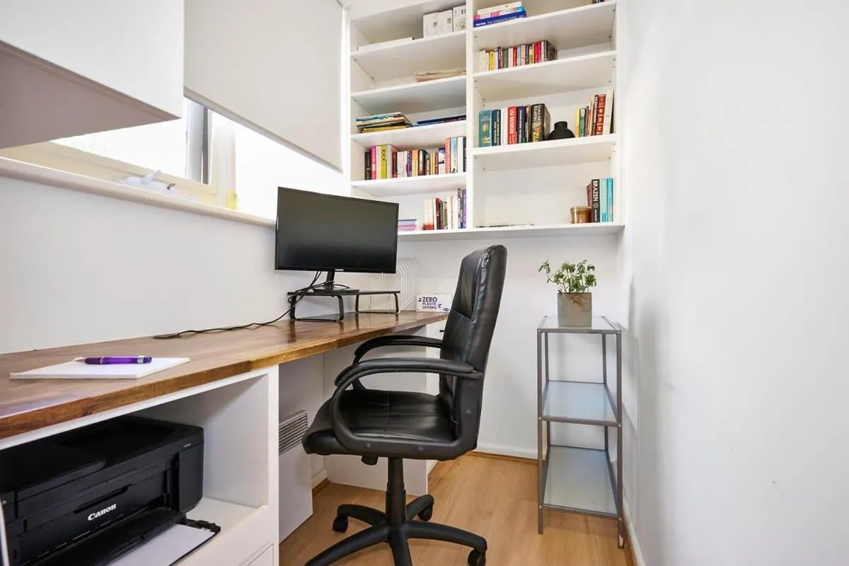 Image 6 of Chic Elwood 1BR Apt with Free Parking
